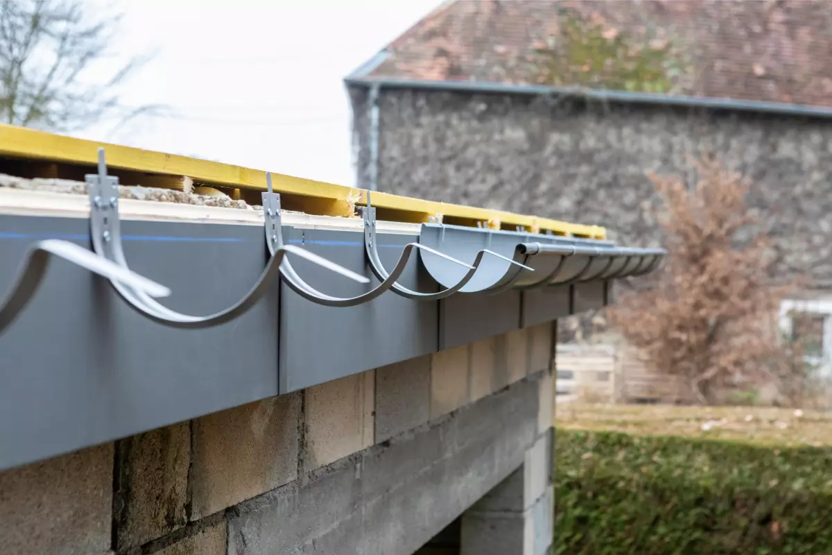 Travaux de zinguerie Avion